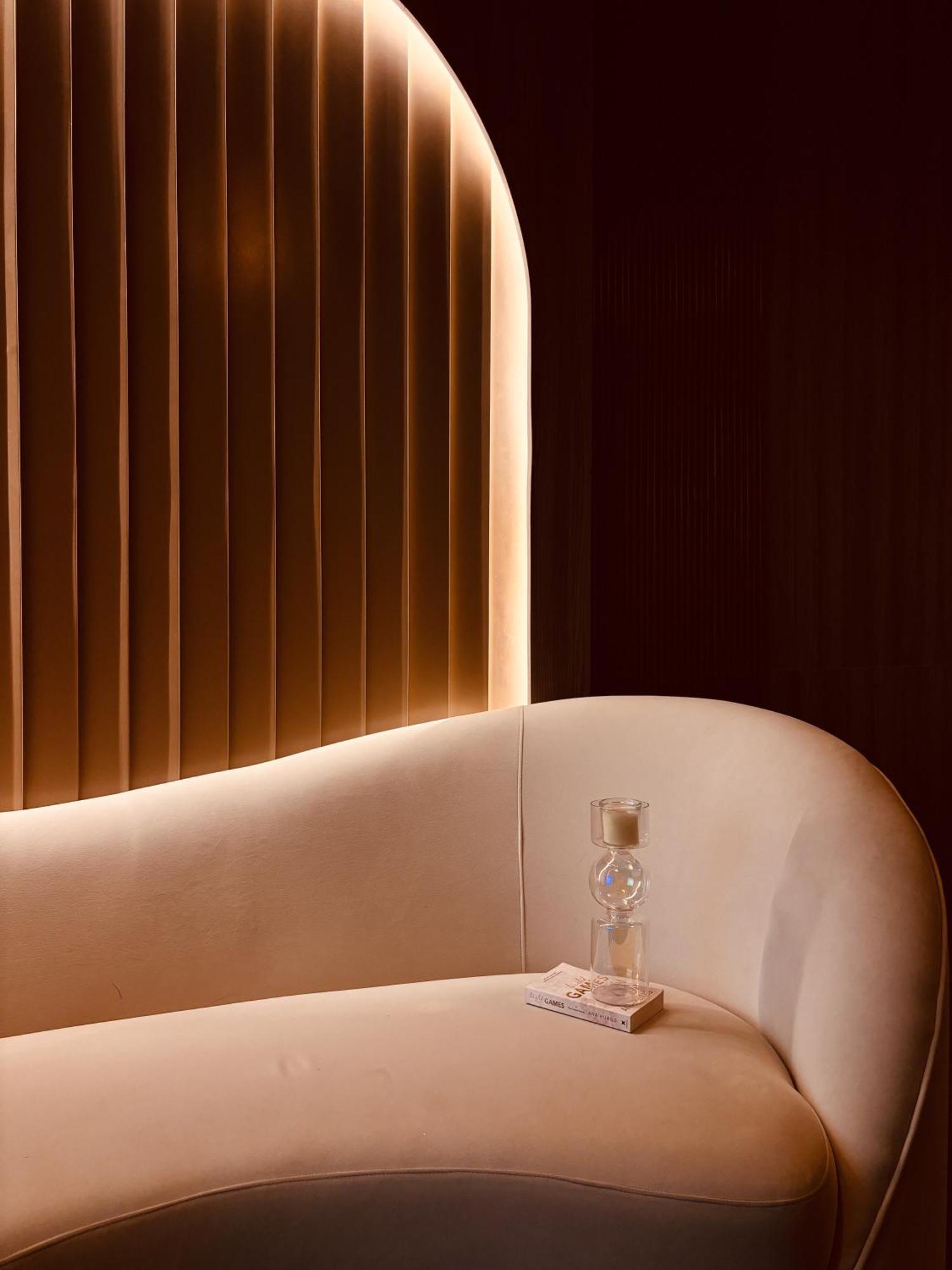 Blr Pods Hotel Bangalore Bagian luar foto